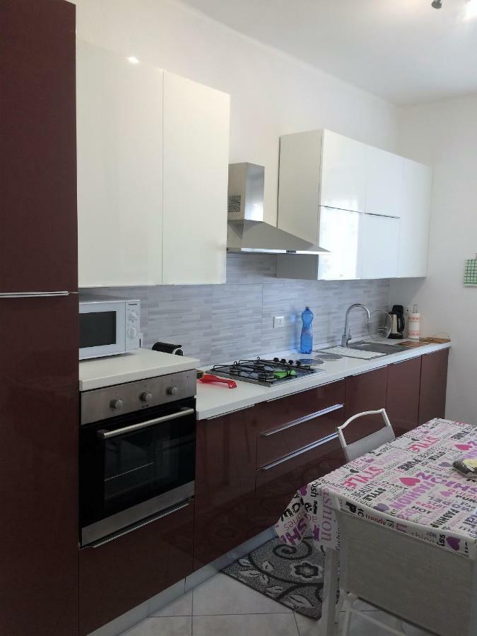 לואנו Appartamento Sul Porto מראה חיצוני תמונה
