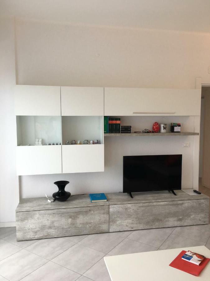 לואנו Appartamento Sul Porto מראה חיצוני תמונה