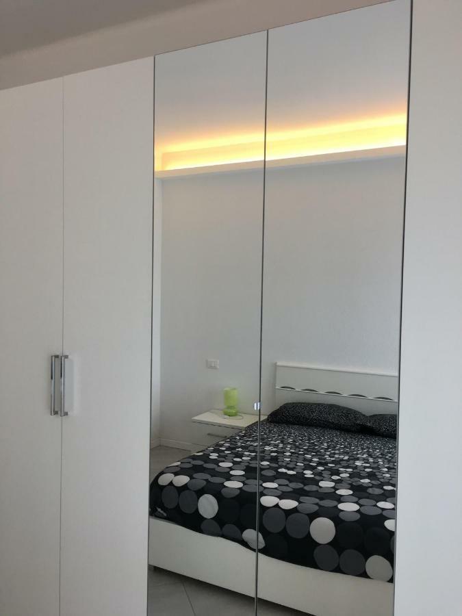 לואנו Appartamento Sul Porto מראה חיצוני תמונה