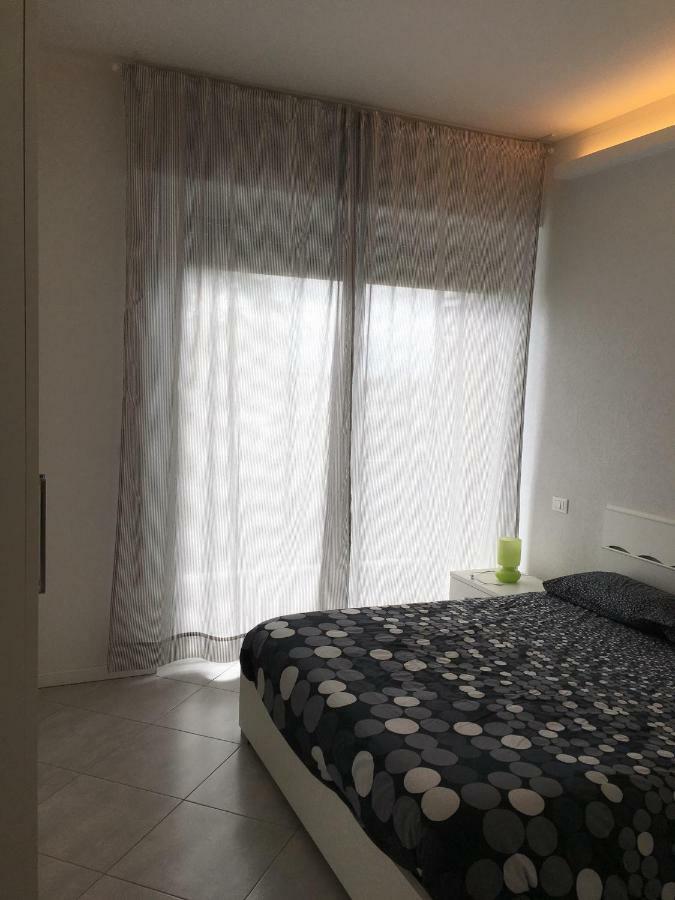 לואנו Appartamento Sul Porto מראה חיצוני תמונה