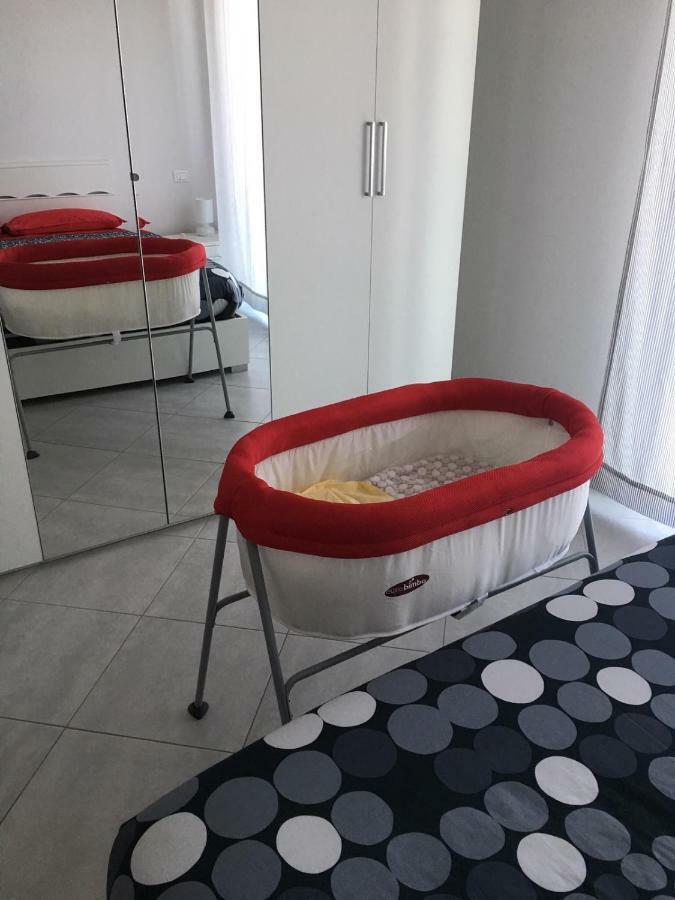 לואנו Appartamento Sul Porto מראה חיצוני תמונה